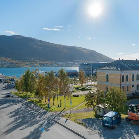 Apartment Enter Ultimate Luxury - Jacuzzi & Sauna